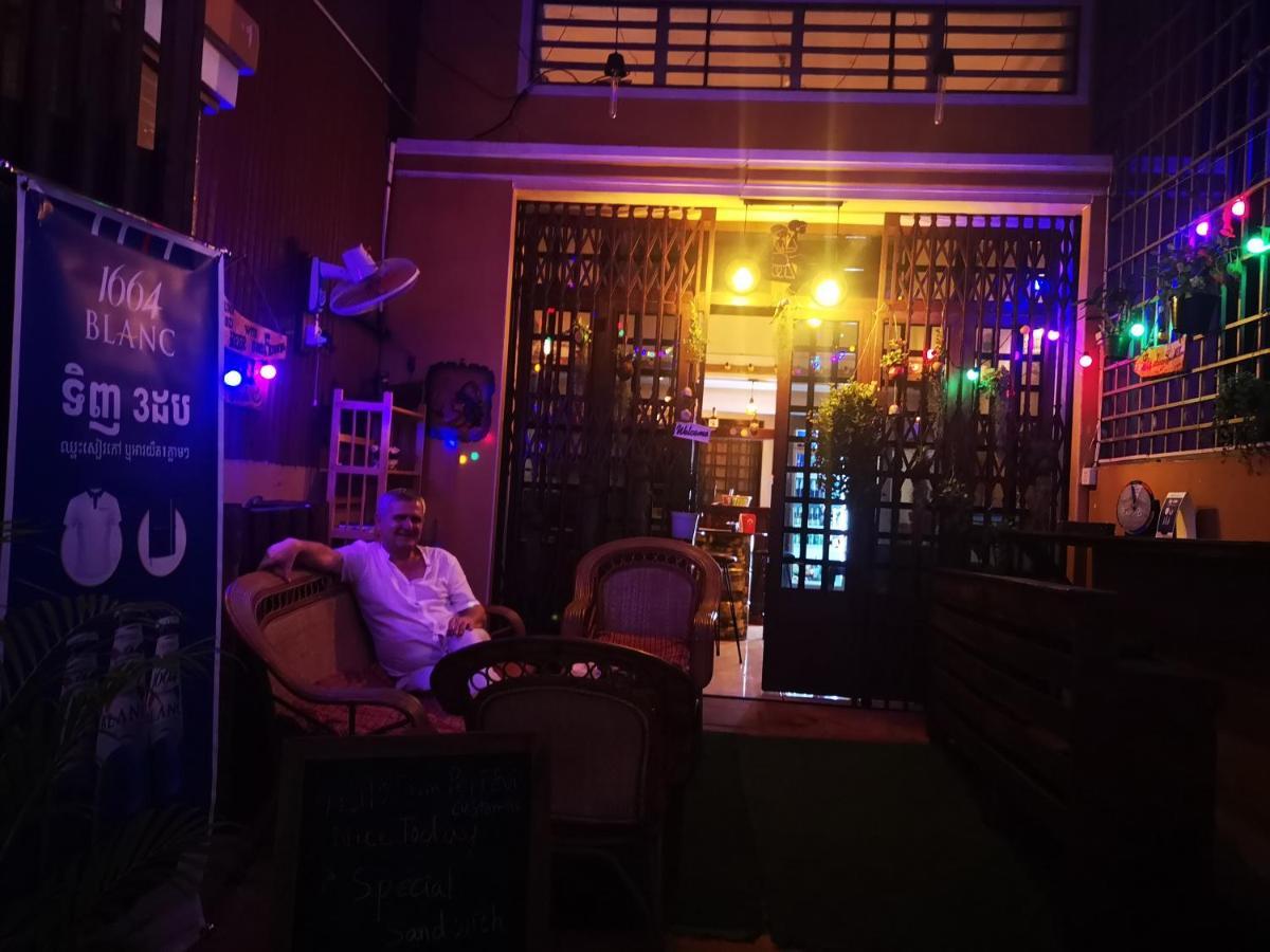 Peri Evi Hostel Phnom Penh Bassac Lane Dış mekan fotoğraf