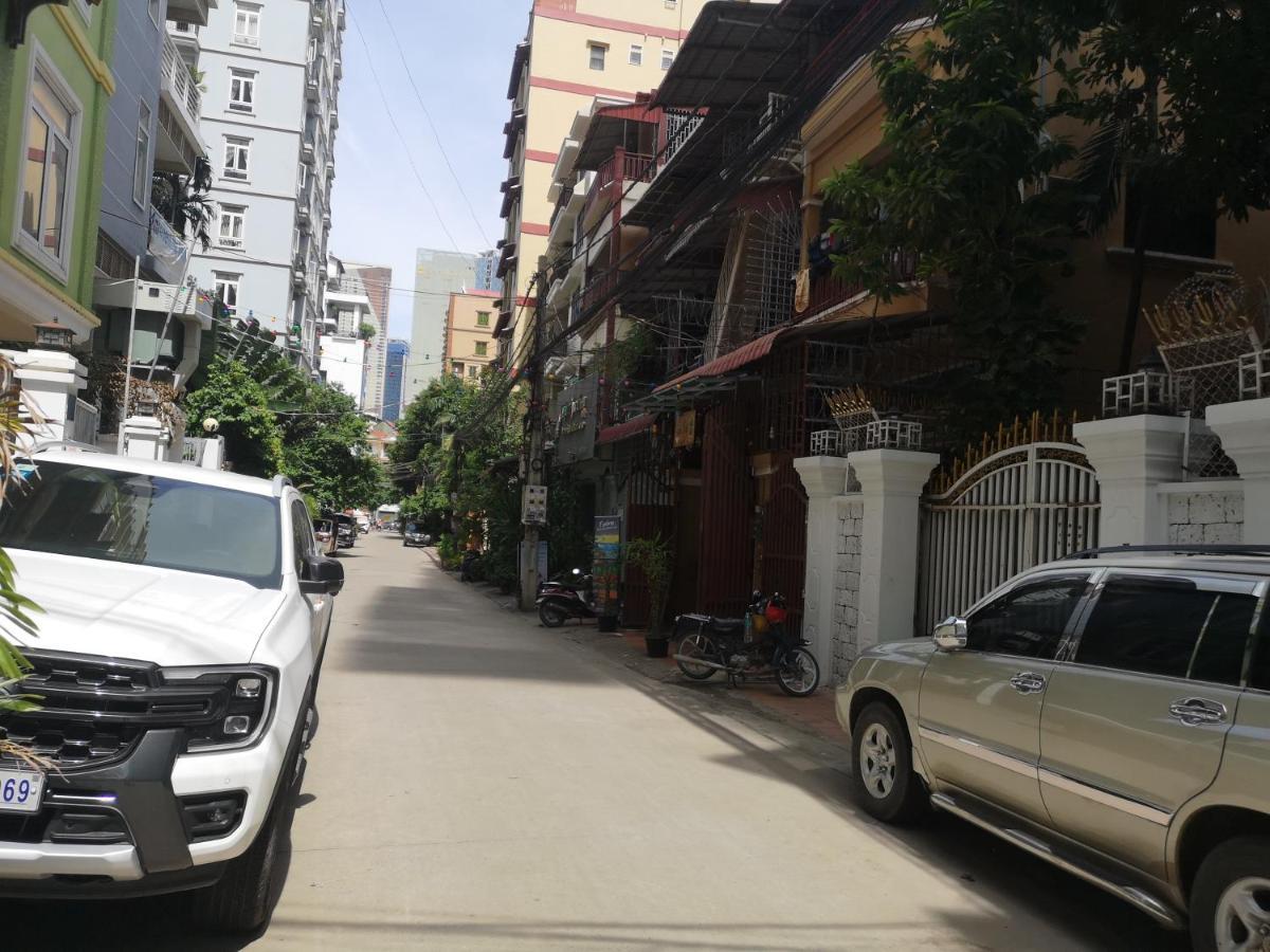 Peri Evi Hostel Phnom Penh Bassac Lane Dış mekan fotoğraf