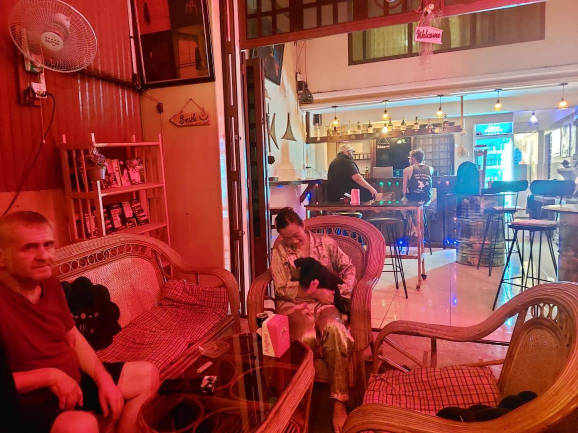 Peri Evi Hostel Phnom Penh Bassac Lane Dış mekan fotoğraf