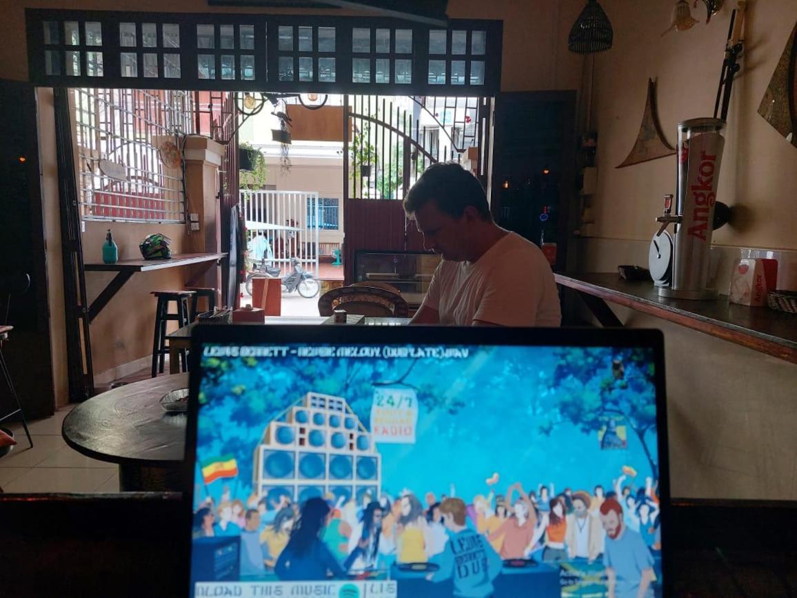 Peri Evi Hostel Phnom Penh Bassac Lane Dış mekan fotoğraf