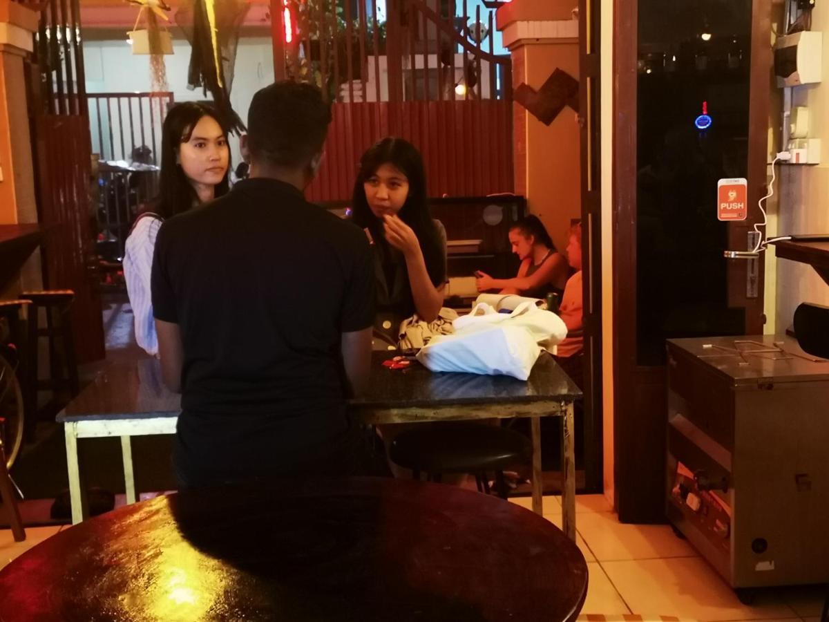 Peri Evi Hostel Phnom Penh Bassac Lane Dış mekan fotoğraf