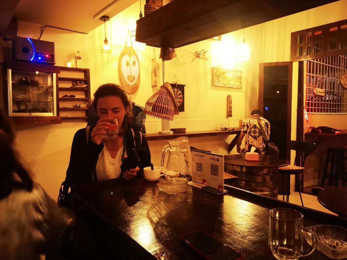 Peri Evi Hostel Phnom Penh Bassac Lane Dış mekan fotoğraf