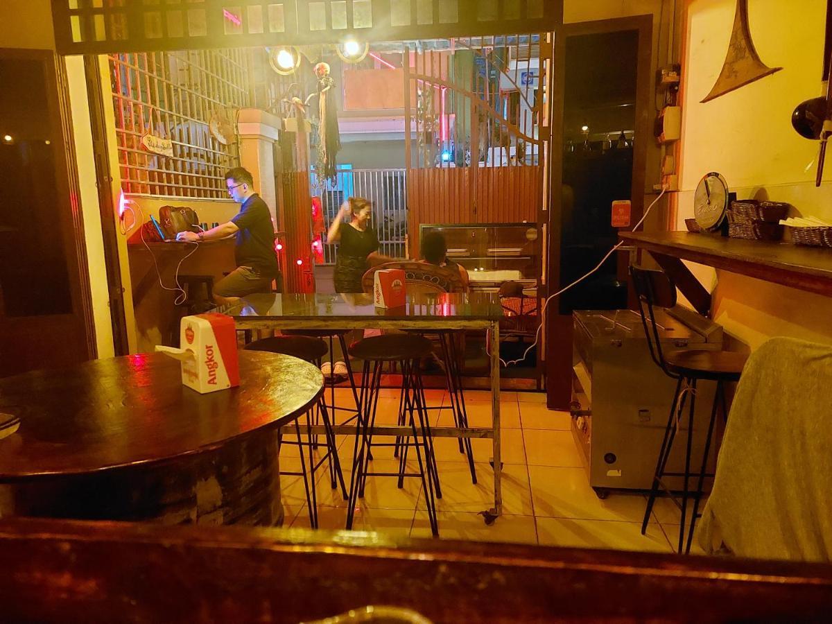 Peri Evi Hostel Phnom Penh Bassac Lane Dış mekan fotoğraf
