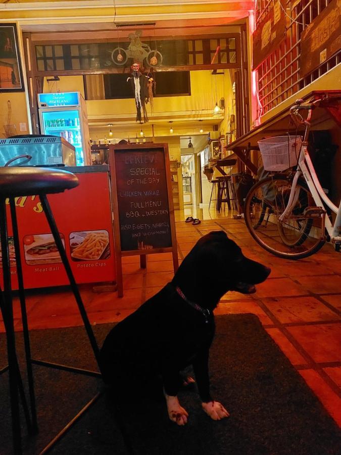 Peri Evi Hostel Phnom Penh Bassac Lane Dış mekan fotoğraf